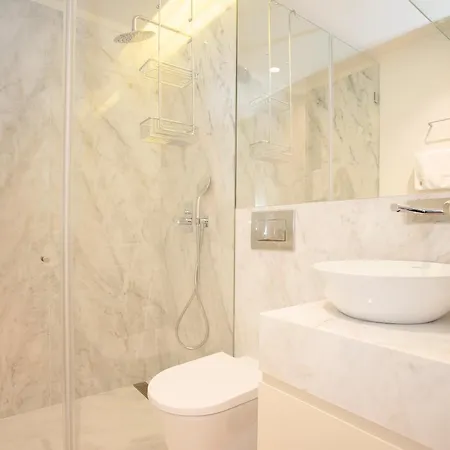 Liiiving In - Cedofeita Charming Apartment *