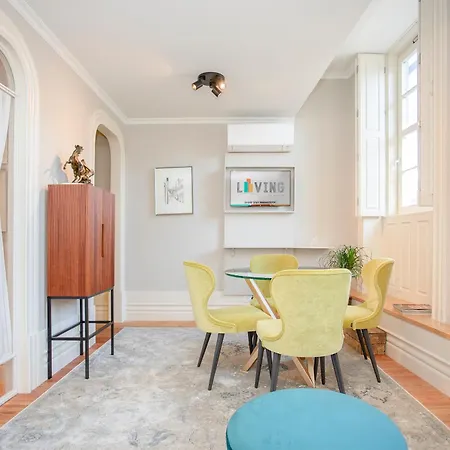 Liiiving In - Cedofeita Charming Apartment