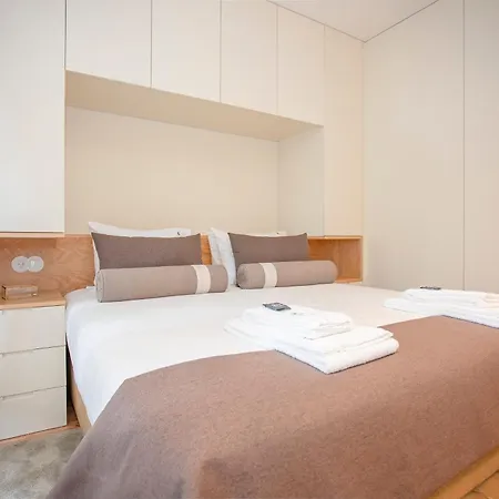 Apartment Liiiving In - Cedofeita Charming Porto