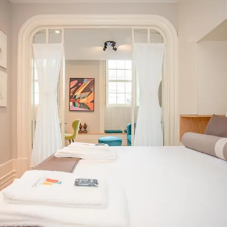 Liiiving In - Cedofeita Charming * Porto