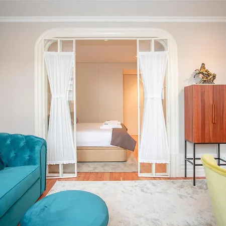 Liiiving In - Cedofeita Charming Apartment Porto
