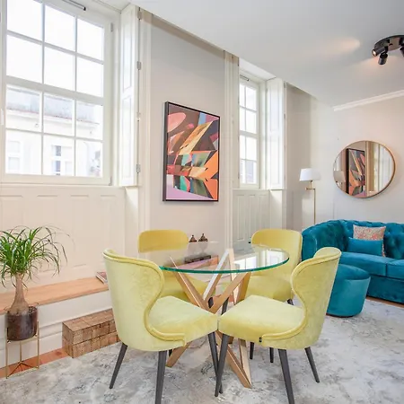 Liiiving In - Cedofeita Charming Apartment Porto