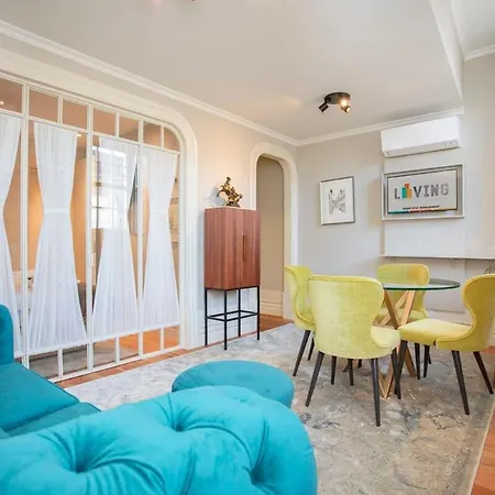 Liiiving In - Cedofeita Charming Apartment *